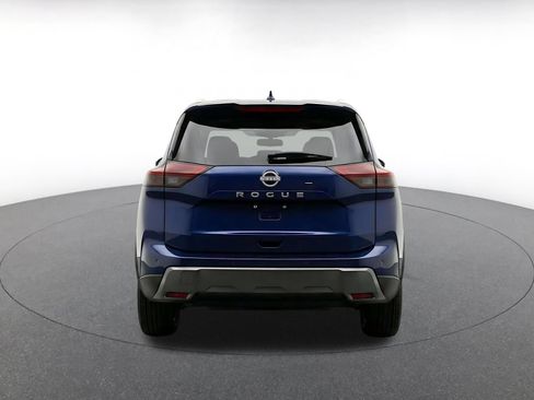 Used 2026 Nissan Rogue SL FWD image 8