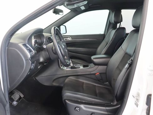 Used 2021 Jeep Grand Cherokee Laredo X RWD image 8