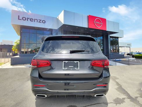 Used 2021 Mercedes-Benz GLC 300 image 6