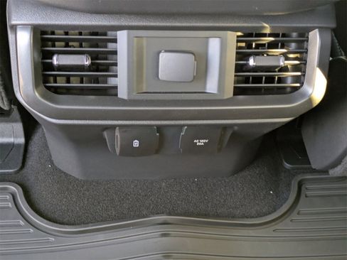 New 2025 Ford F150 Lariat w/ Equipment Group 501A Mid image 16