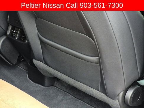 Used 2025 Chevrolet Equinox ACTIV w/ Safety and Technology Package FWD image 17