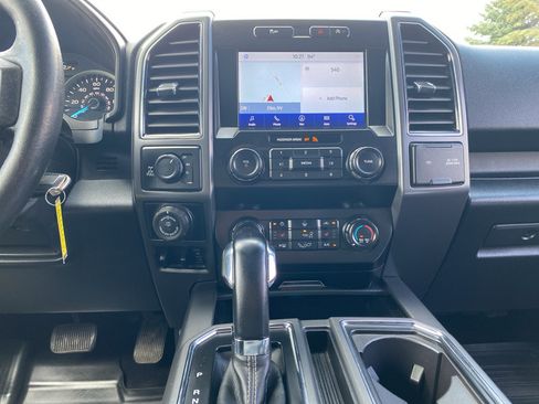Used 2019 Ford F150 XLT w/ Equipment Group 302A Luxury AWD/4WD image 9