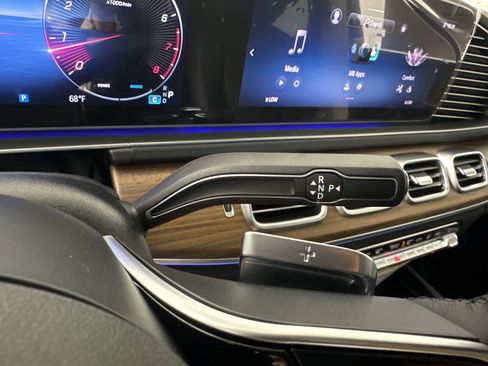 New 2026 Mercedes-Benz GLS 450 4MATIC image 21