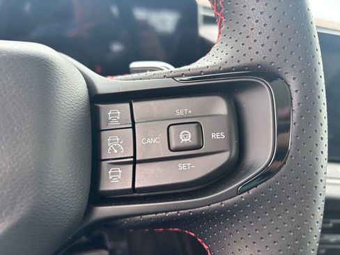 Used 2024 Dodge Charger R/T Scat Pack w/ Plus Group image 17