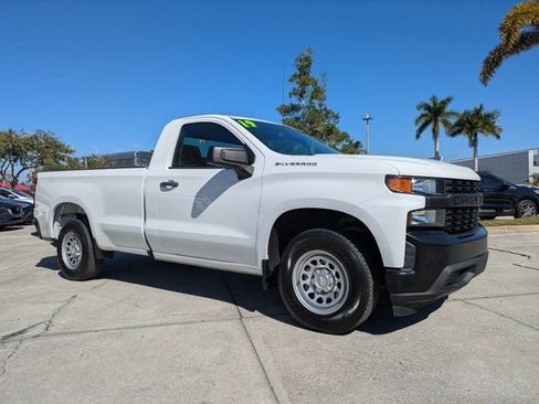 Used 2019 Chevrolet Silverado 1500 W/T w/ Trailering Package image 2