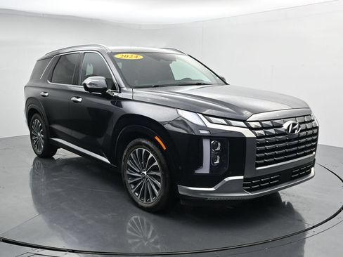 Used 2024 Hyundai Palisade Calligraphy AWD/4WD image 2