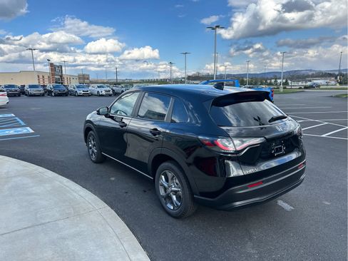 New 2026 Honda HR-V LX image 6