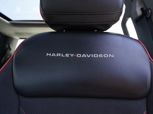 Used 2023 Ford F250 Lariat w/ Lariat Ultimate Package image 9