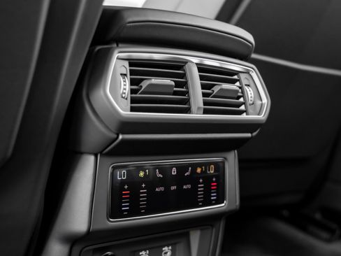 Used 2024 Lamborghini Urus S AWD/4WD image 43