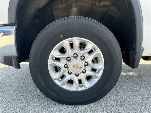 Used 2022 Chevrolet Silverado 3500 LTZ w/ Snow Plow Prep/Camper Package image 19