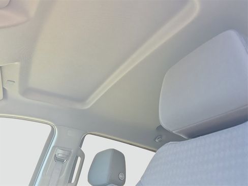 Used 2023 Chevrolet Silverado 1500 Custom image 8