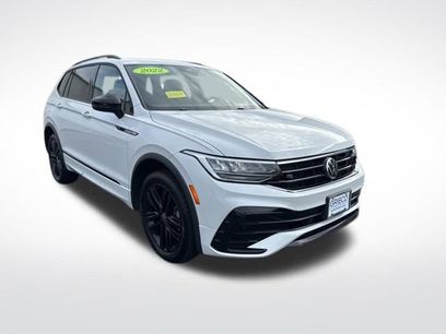 Used 2022 Volkswagen Tiguan SE R-Line