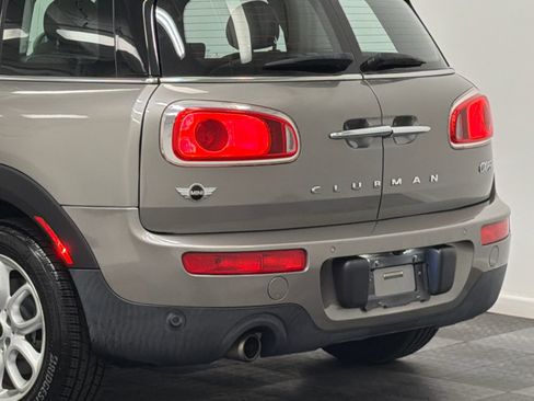 Used 2016 MINI Cooper Clubman FWD image 7