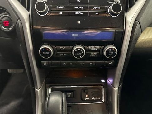 Used 2022 Subaru Ascent Premium w/ Convenience Package image 23