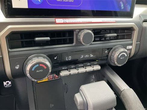 Used 2025 Toyota Tacoma TRD Sport image 23