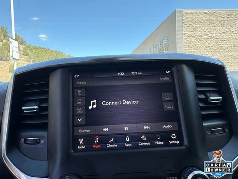 Used 2019 RAM 1500 Laramie AWD/4WD image 21