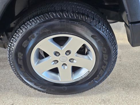 Used 2012 Jeep Wrangler Sport AWD/4WD image 40