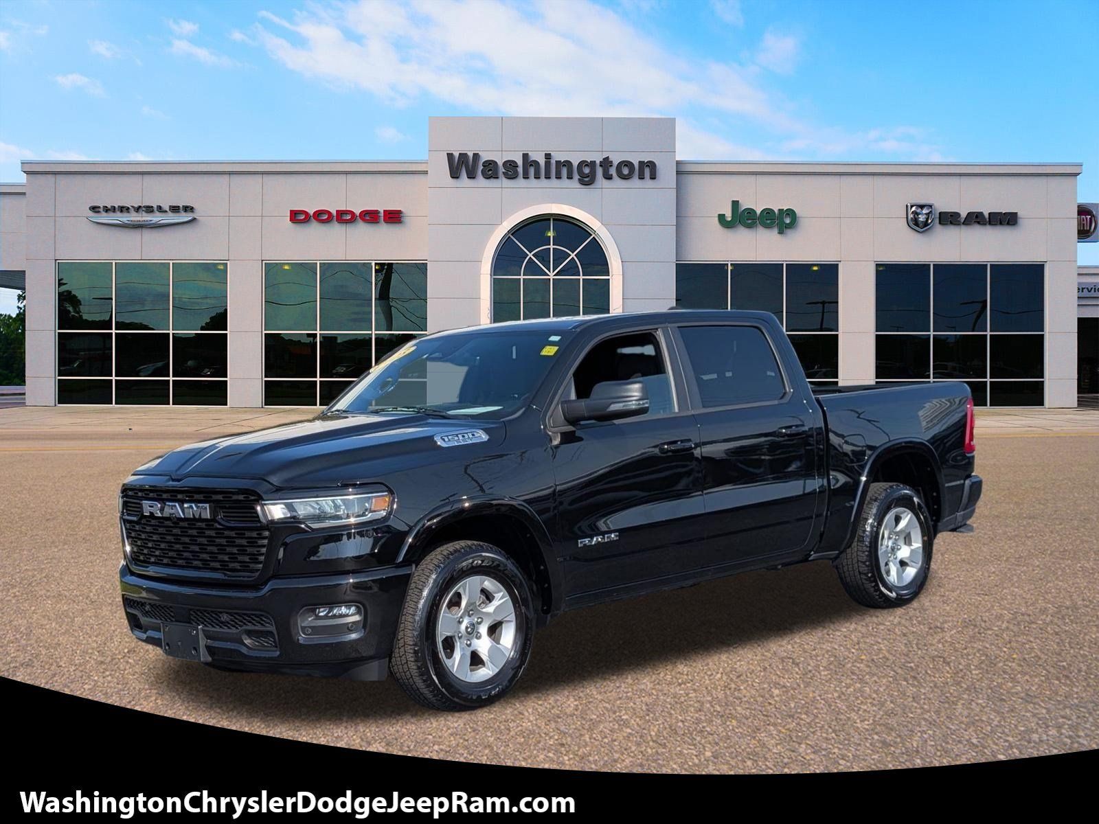 Used 2025 RAM 1500 Big Horn AWD/4WD image 1