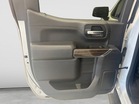 Used 2019 Chevrolet Silverado 1500 RST AWD/4WD image 15