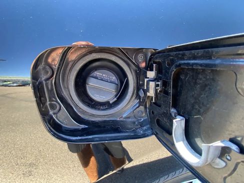 Used 2014 Nissan Rogue S w/ Convenience Package AWD/4WD image 56