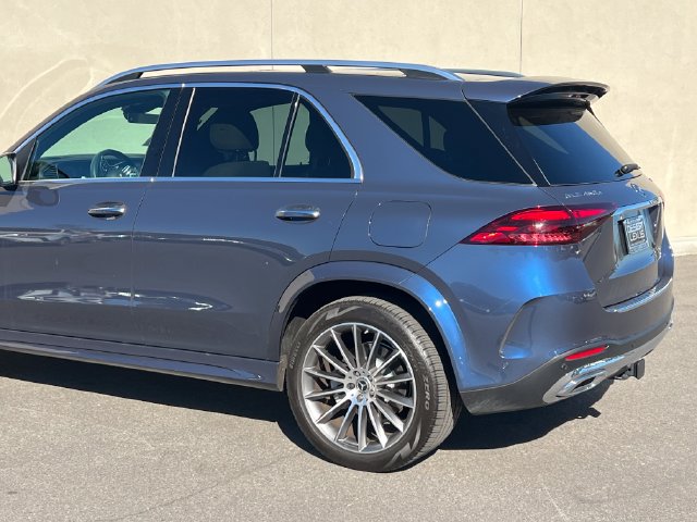 Used 2024 Mercedes-Benz GLE 450e 4MATIC image 7