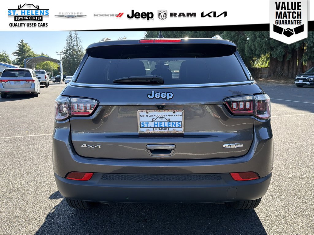 Used 2024 Jeep Compass Latitude AWD/4WD image 5