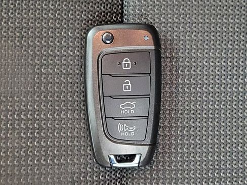 Used 2019 Hyundai Accent SE FWD image 32