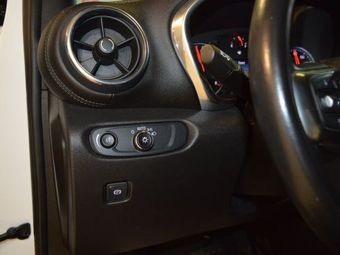 Used 2021 Chevrolet Blazer LT w/ Redline Edition FWD image 16