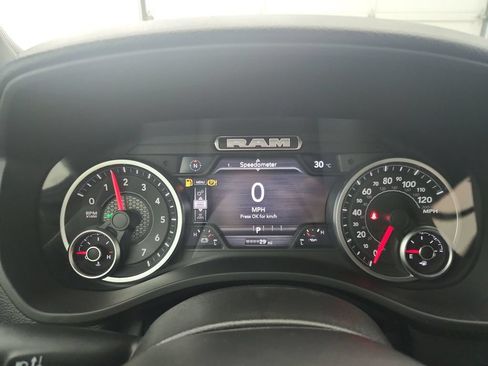 New 2026 RAM 1500 Express AWD/4WD image 22