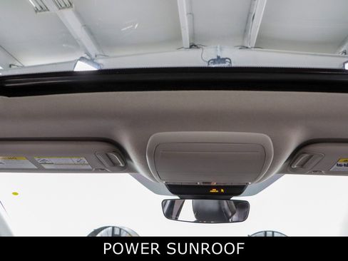 Used 2023 MAZDA CX-30 AWD 2.5 S w/ Premium Package image 21