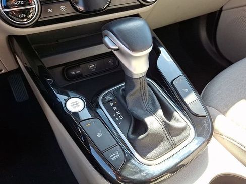 Used 2024 Kia Soul EX FWD image 18