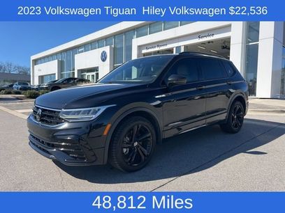 Used 2023 Volkswagen Tiguan SE R-Line