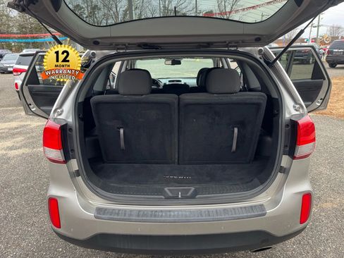 Used 2015 Kia Sorento LX image 15