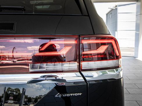 New 2026 Volkswagen Atlas SEL Premium R-Line AWD/4WD image 17