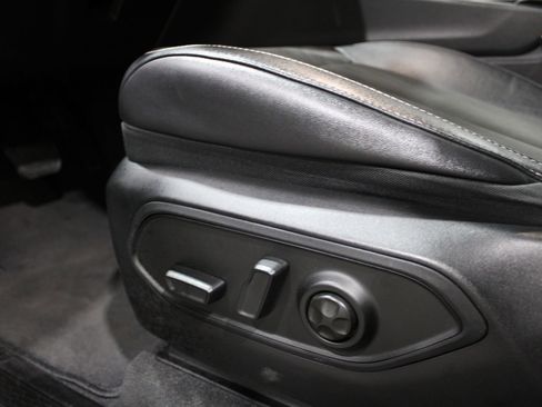 Used 2022 Jeep Grand Cherokee Altitude image 15