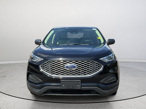 Used 2024 Ford Edge SE w/ Cargo Accessory Package AWD/4WD image 4