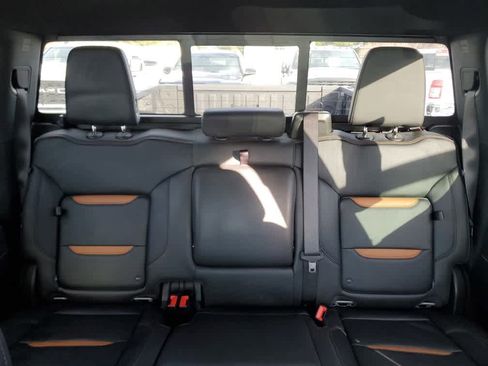 Used 2025 GMC Sierra 1500 AT4 w/ AT4 Preferred Package image 13