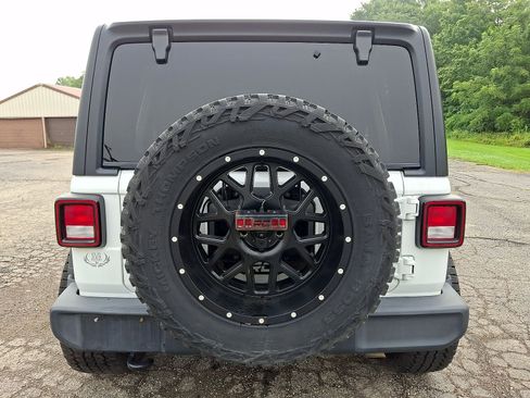 Used 2021 Jeep Wrangler Unlimited Sport AWD/4WD image 22