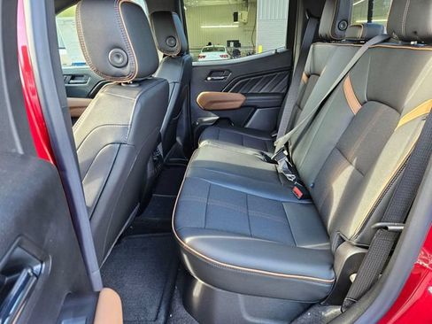 New 2026 GMC Canyon AT4 AWD/4WD image 18