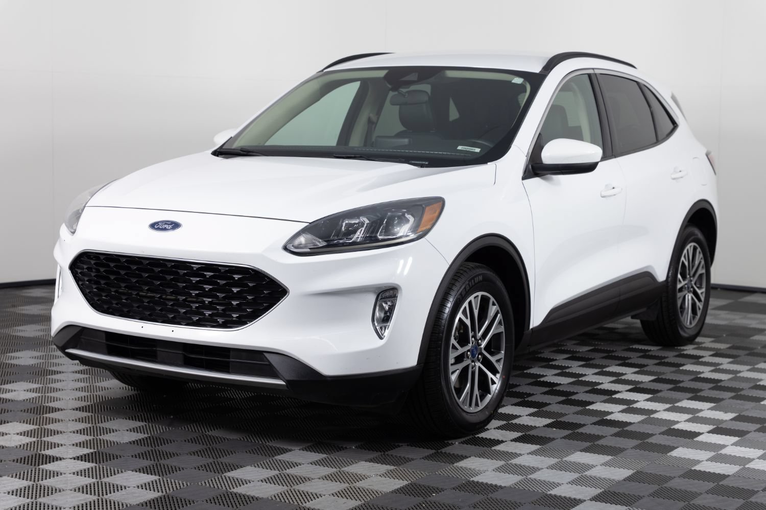 Used 2020 Ford Escape SEL AWD/4WD image 2