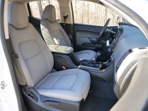 Used 2020 Chevrolet Colorado W/T w/ WT Convenience Package image 29