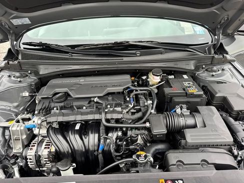 New 2026 Hyundai Elantra Sport FWD image 21