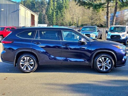 Used 2020 Toyota Highlander XLE image 8