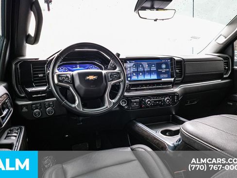 Used 2024 Chevrolet Silverado 2500 LTZ w/ LTZ Premium Package image 28
