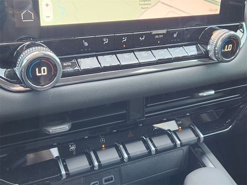 New 2025 GMC Canyon Elevation w/ Convenience Package image 15