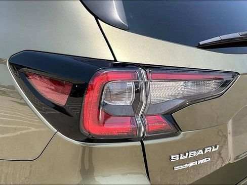 Used 2025 Subaru Outback Touring XT AWD/4WD image 28