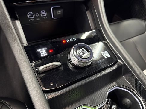 Used 2025 Jeep Grand Cherokee L Limited w/ Black Appearance Package image 25