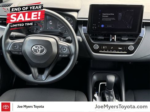 Used 2025 Toyota Corolla LE image 10