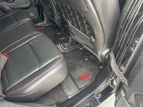 Used 2019 Jeep Wrangler Unlimited Rubicon AWD/4WD image 15