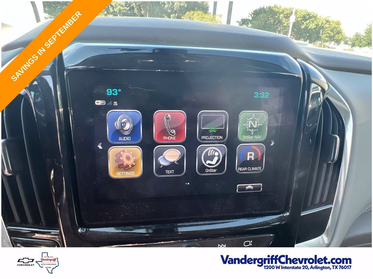 Used 2019 Chevrolet Traverse LT FWD image 13